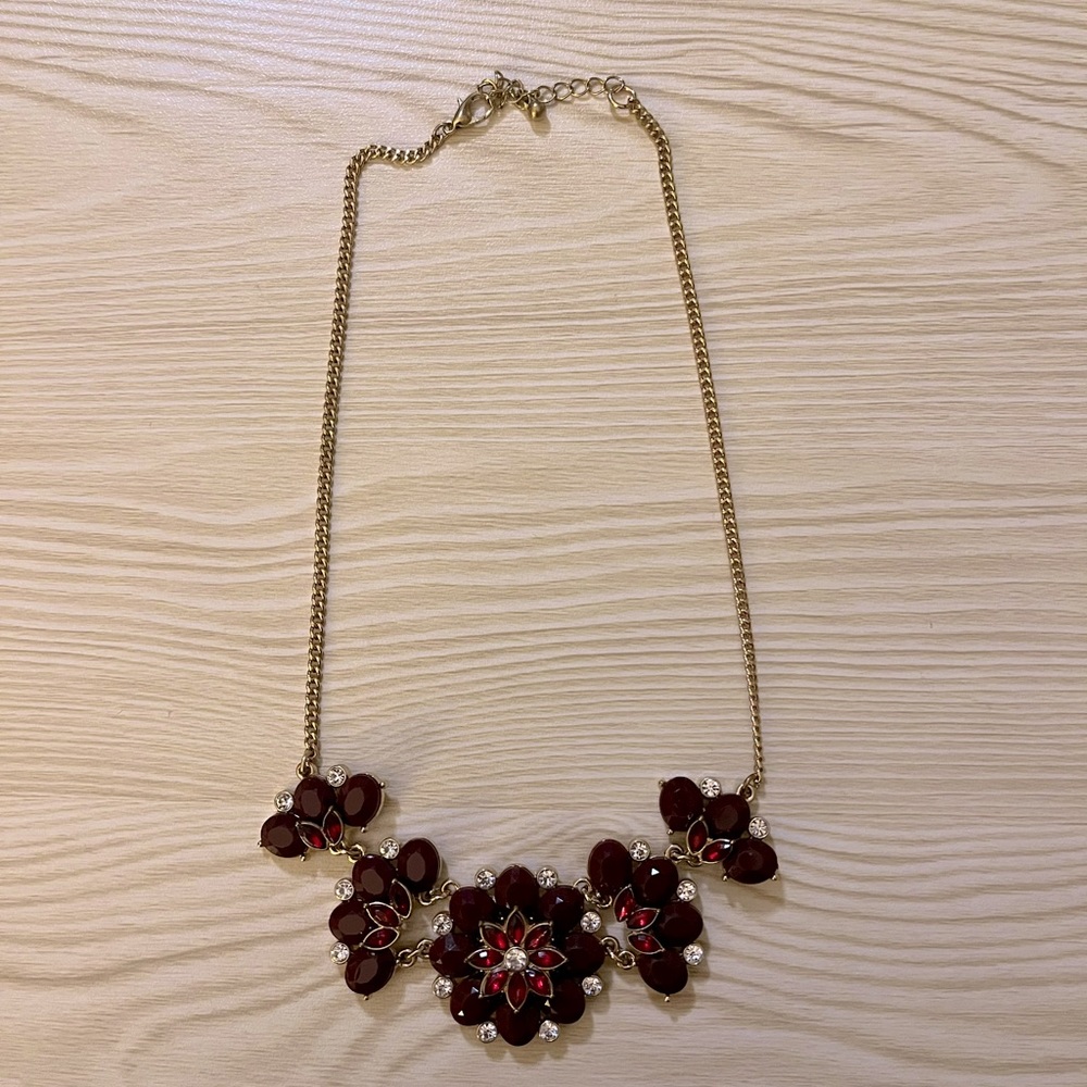 Dark red/ gold necklace